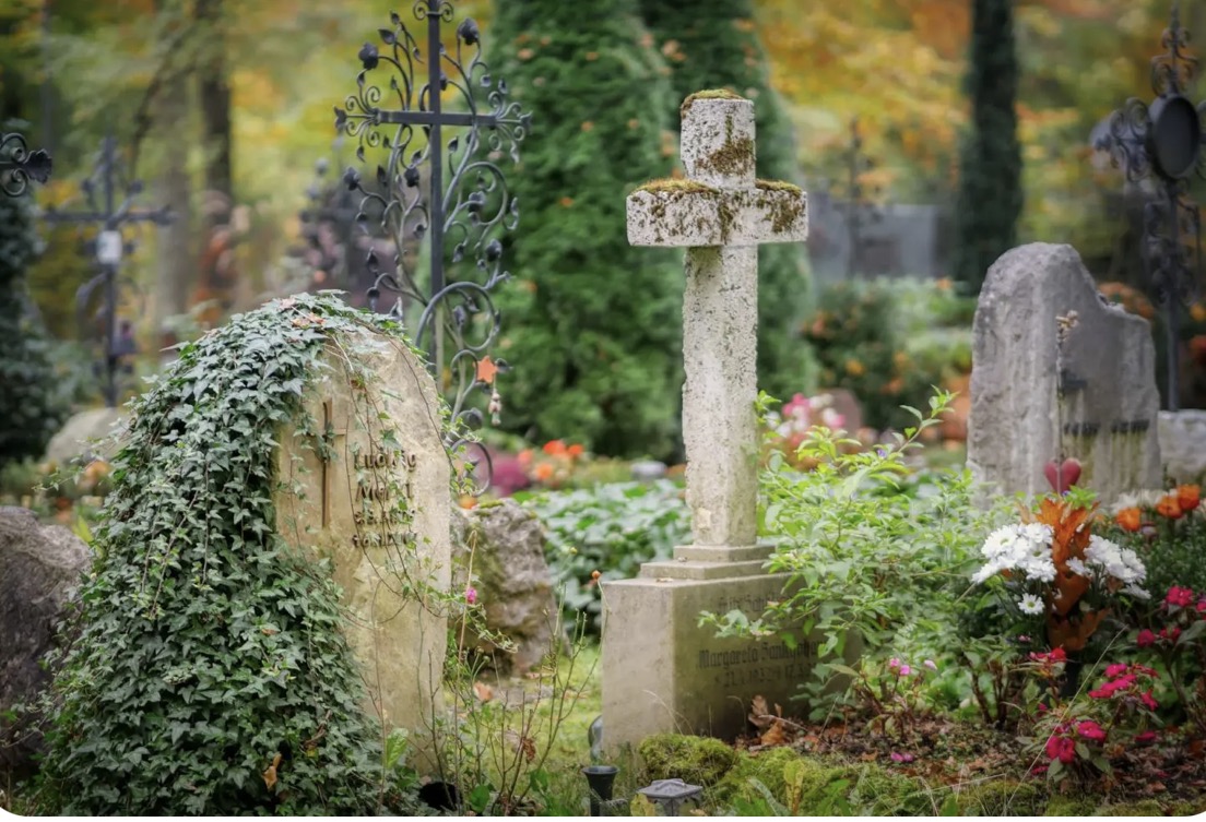 Friedhofgrab